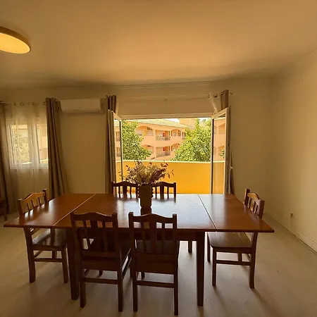 T3 With Swimming Pool Apartmán